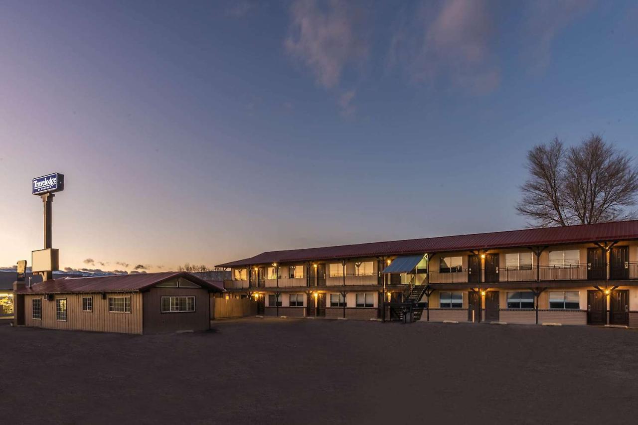 High Desert Inn Салина Екстериор снимка